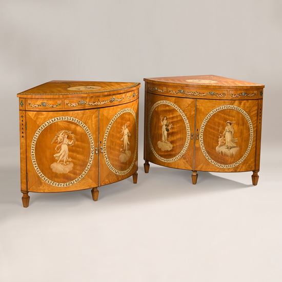 A Rare & Decorative Pair of Corner Cabinets in the Hepplewhite Manner