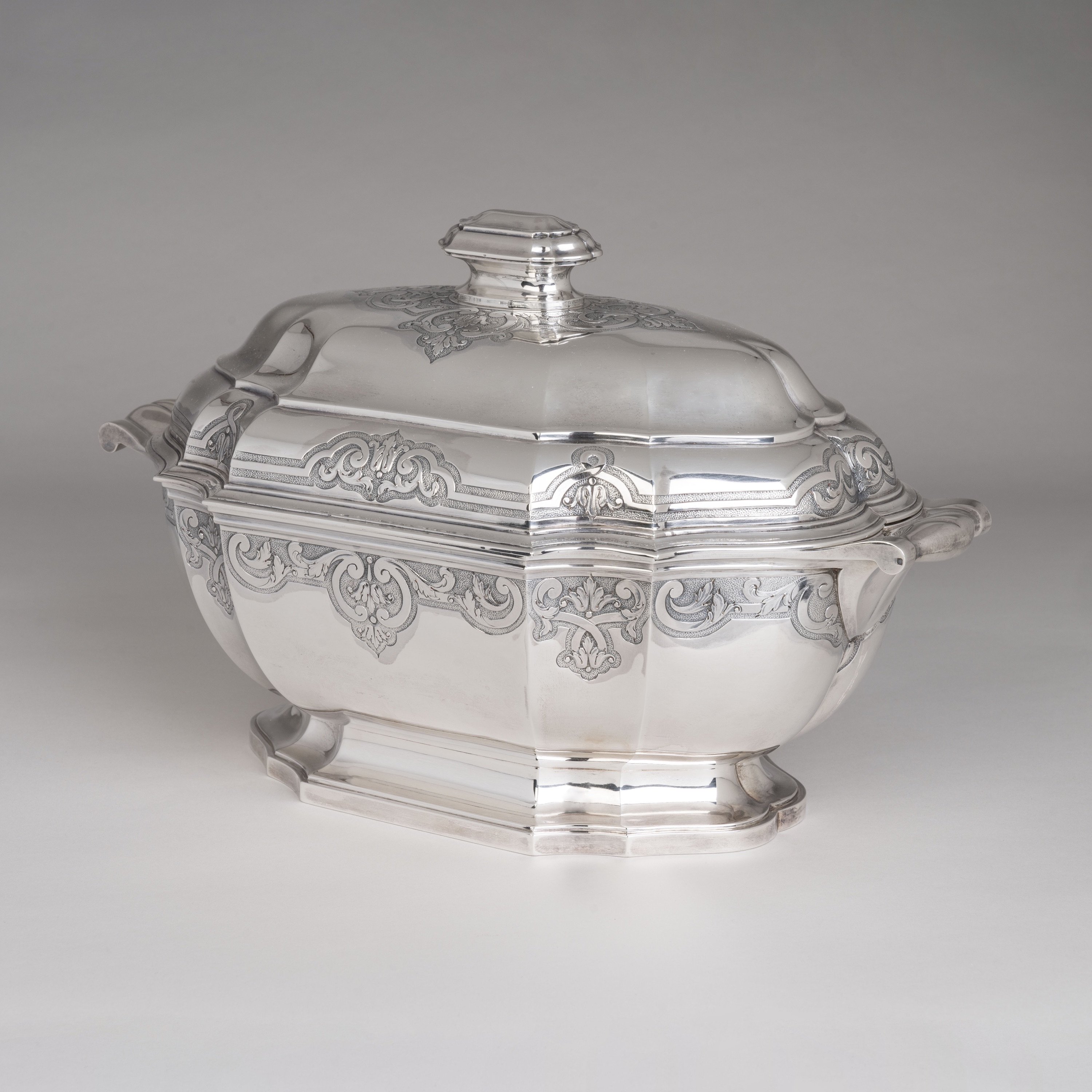 A Large Silver Tureen-on-Stand in the Régence Style
