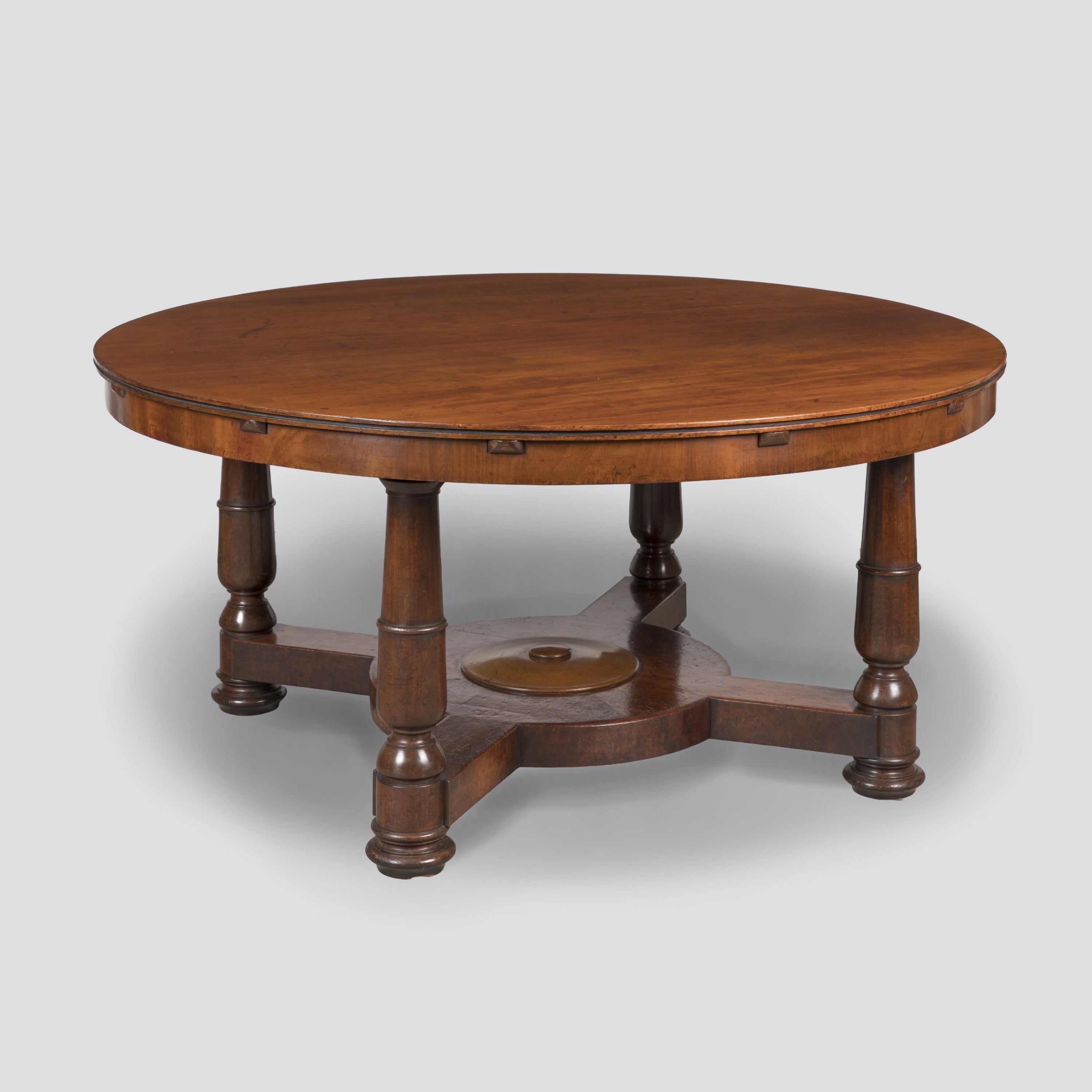 A Regency Circular Dining Table of Impressive Size