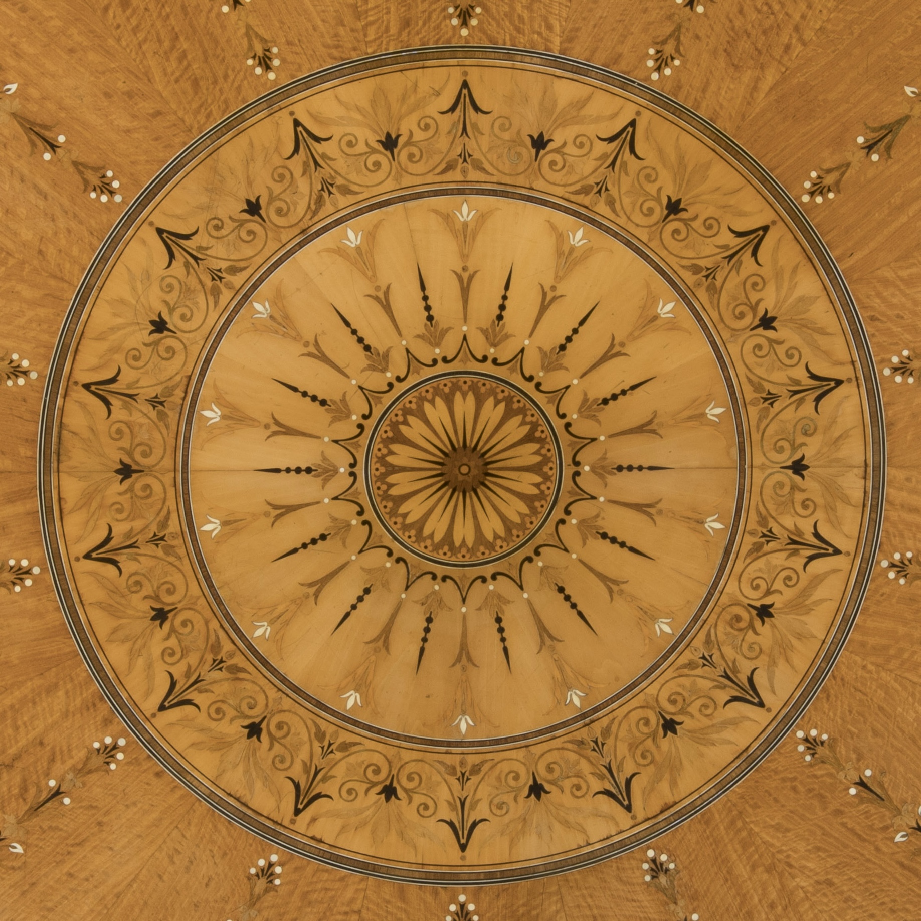 An Exhibition Quality Centre Table  Attributed to Jackson & Graham
