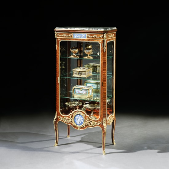A Vitrine By François Linke