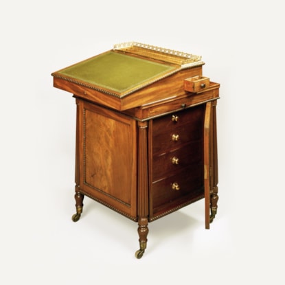 A Fine Georgian Davenport In the Manner of Gillows