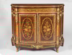 Commodes
